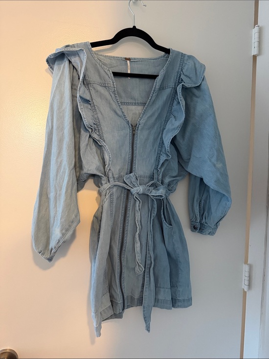 Free People Dresses & Skirts - Free People Light Blue Ruffled Denim Mini Dress with Waist Tie